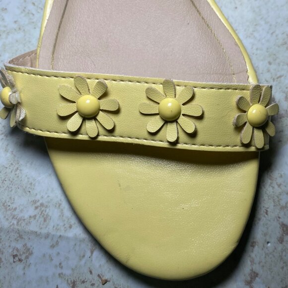 Soft Yellow Floral Wedge Sandals Ankle Strap Back Zipper Closure Summer Casual - Picture 3 of 8